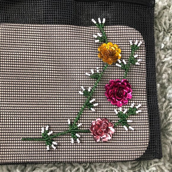 NWT Handmade Flower Mesh Purse - Picture 4 of 4